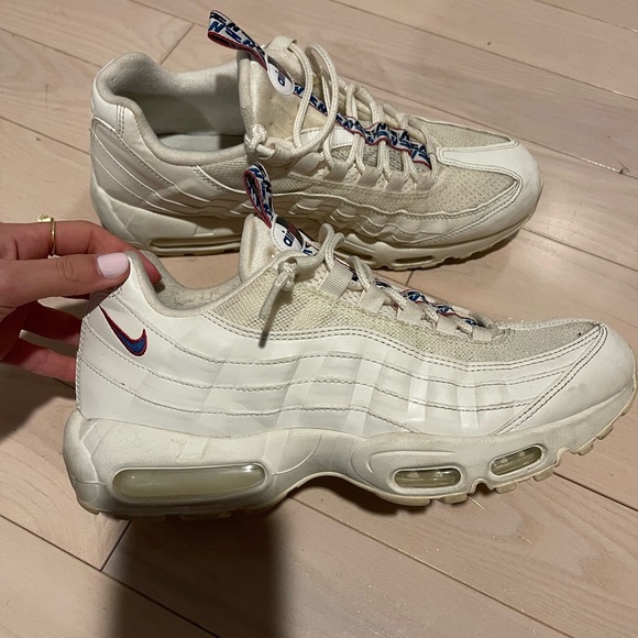 Beige/Off-White Air Max 95 - Picture 4 of 5